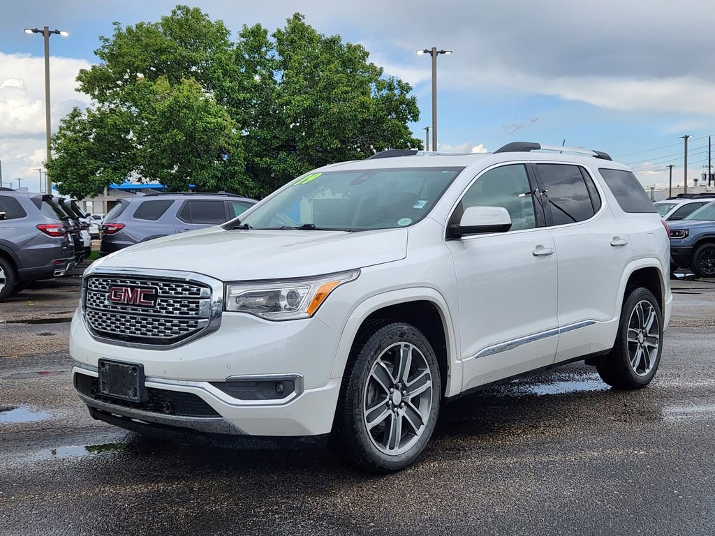 Used 2019 GMC Acadia Denali w/ Technology Package AWD/4WD image 3