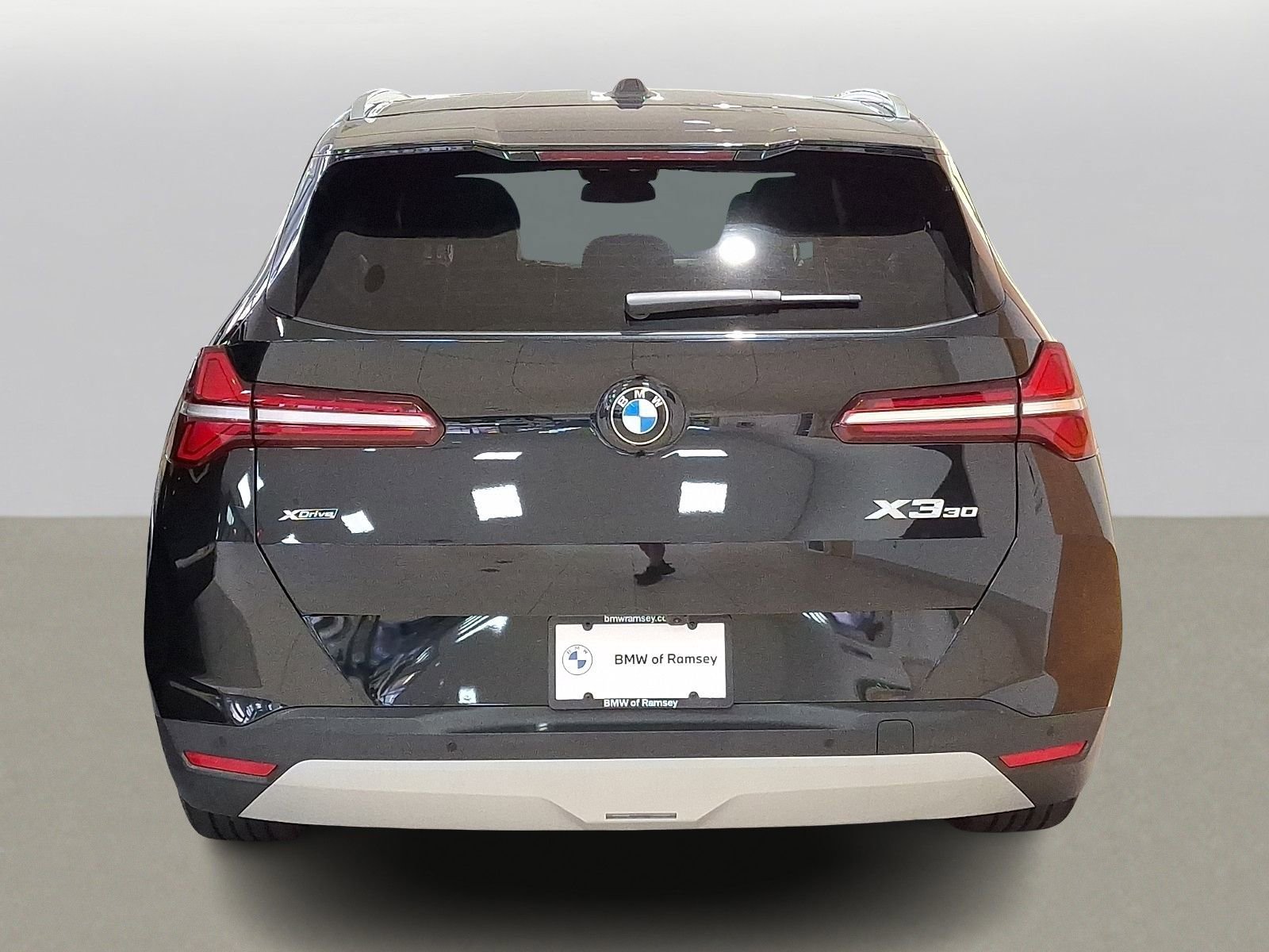 Used 2025 BMW X3 xDrive30i w/ Convenience Package AWD/4WD image 5