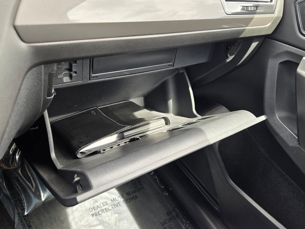 Certified 2023 Volkswagen Tiguan SE image 22