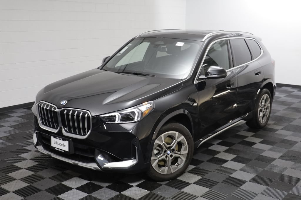 Certified 2026 BMW X1 xDrive28i AWD/4WD image 2