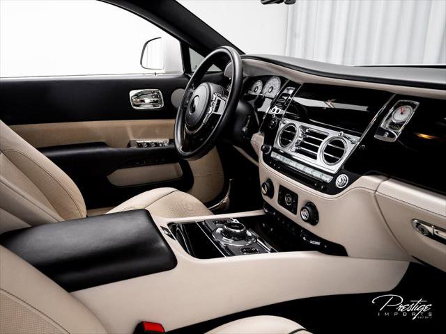 Used 2016 Rolls-Royce Wraith RWD image 36
