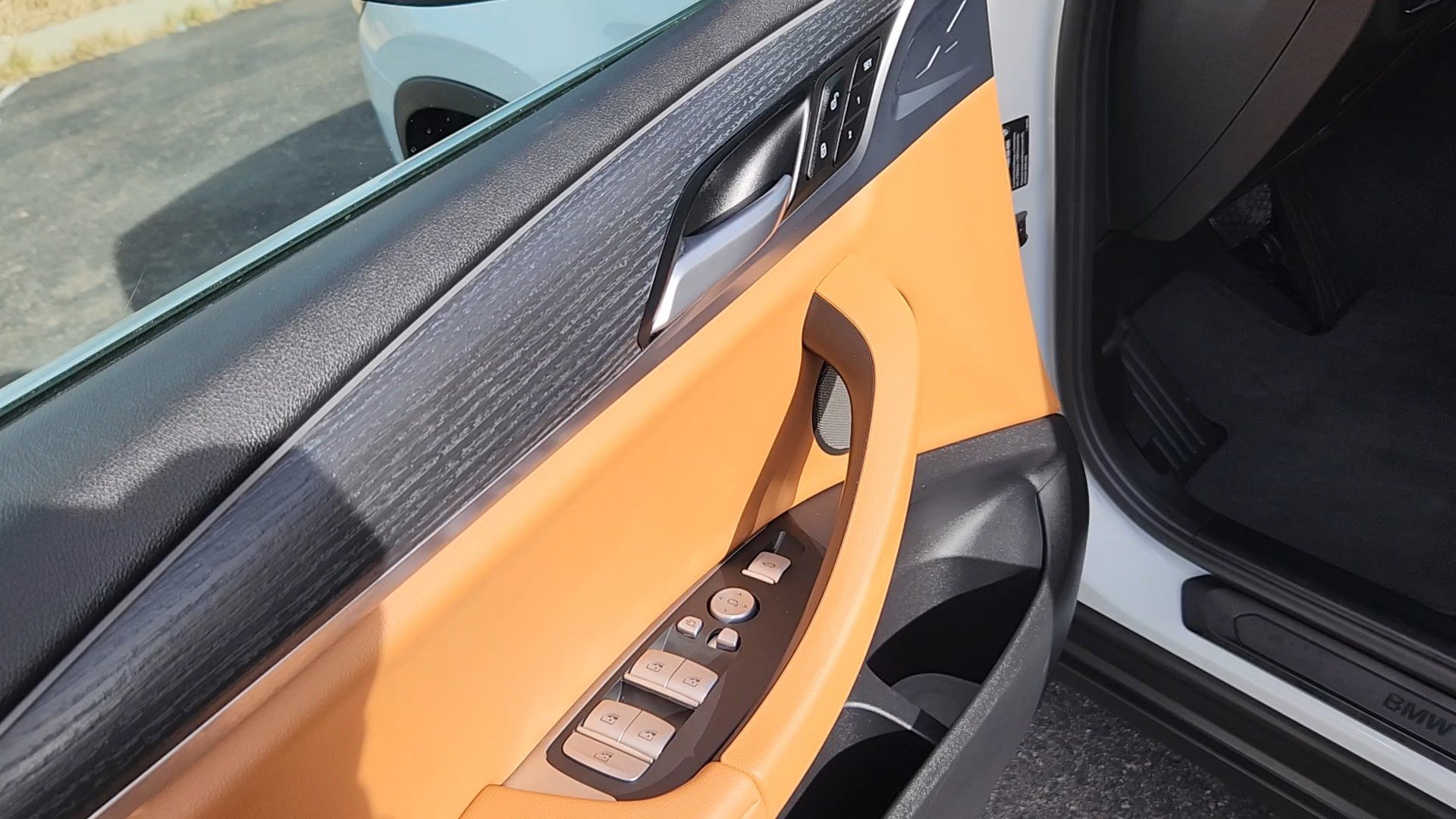 Used 2023 BMW X3 xDrive30i w/ Premium Package image 7