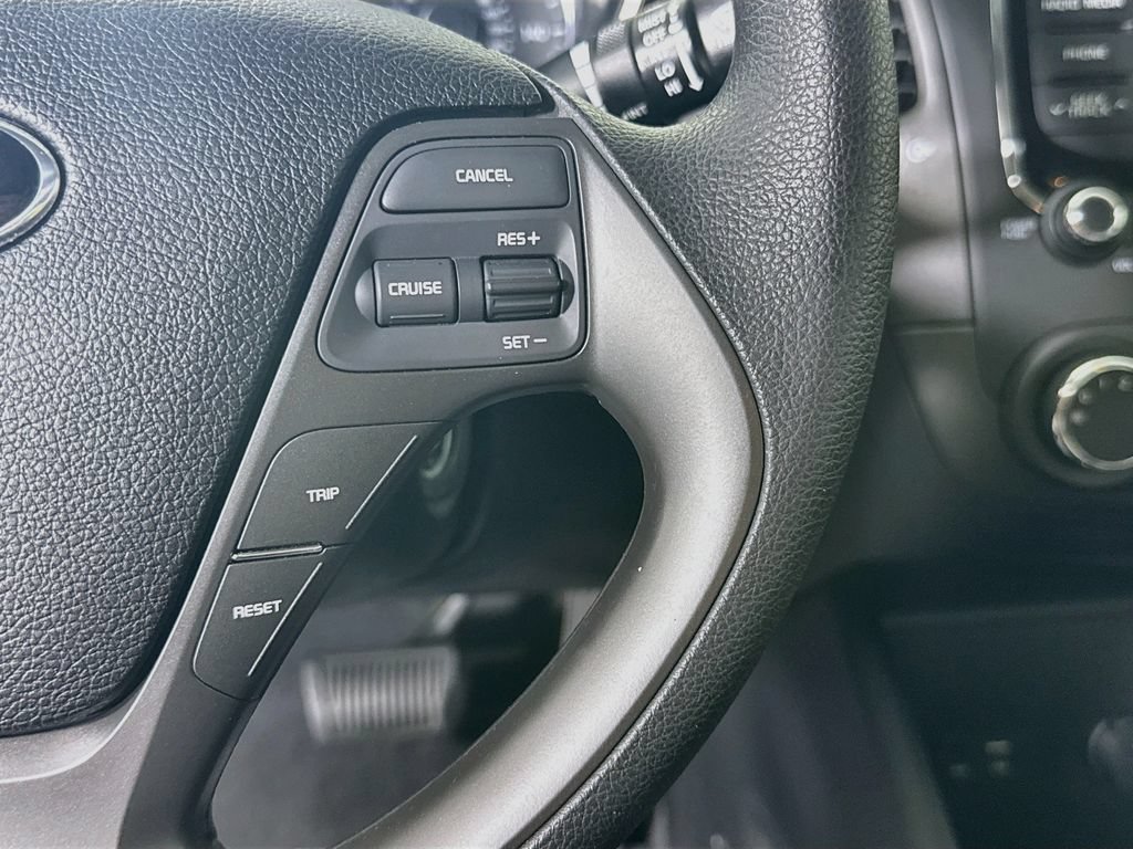 Used 2018 Kia Forte LX FWD image 19