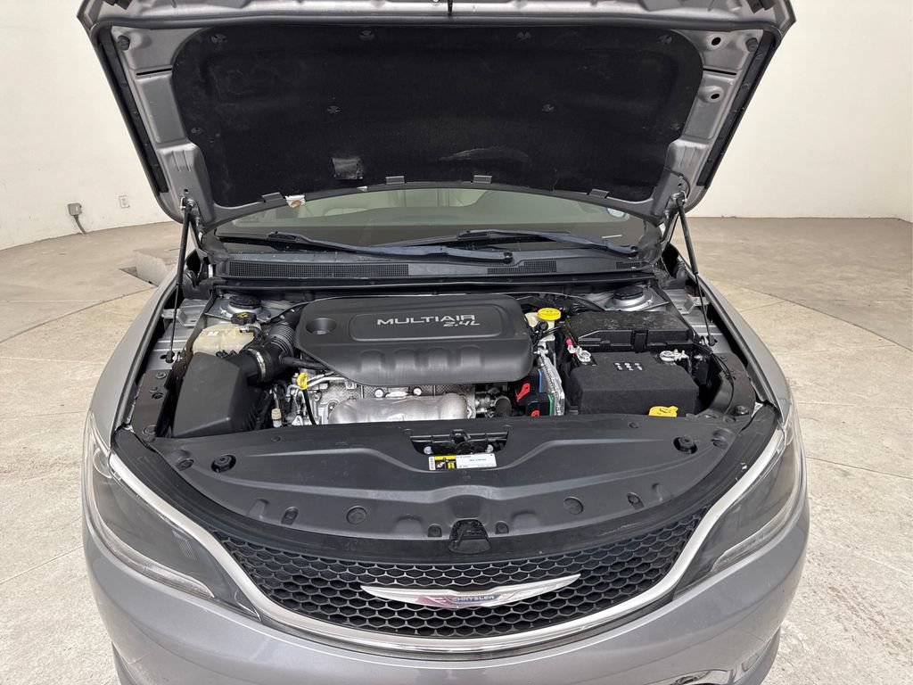 Used 2017 Chrysler 200 Limited Platinum FWD image 15