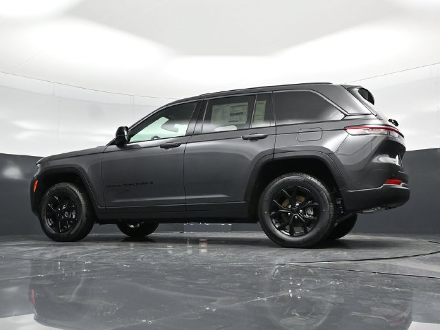 New 2026 Jeep Grand Cherokee Altitude AWD/4WD image 58