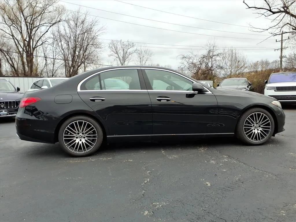 Used 2024 Mercedes-Benz C 300 Sedan image 2