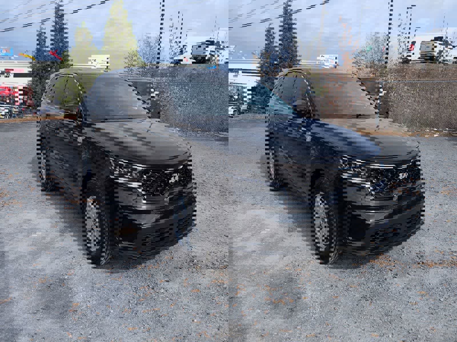 Used 2022 Kia Sorento LX image 2