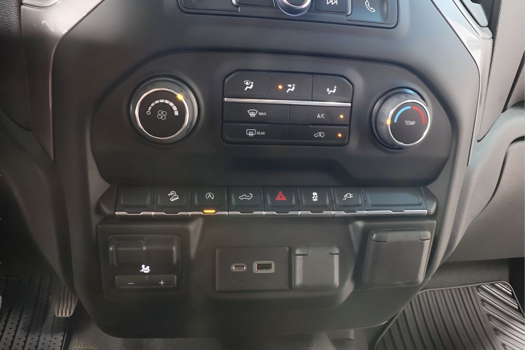 Used 2022 Chevrolet Silverado 1500 Custom Trail Boss w/ Safety Confidence Package AWD/4WD image 10