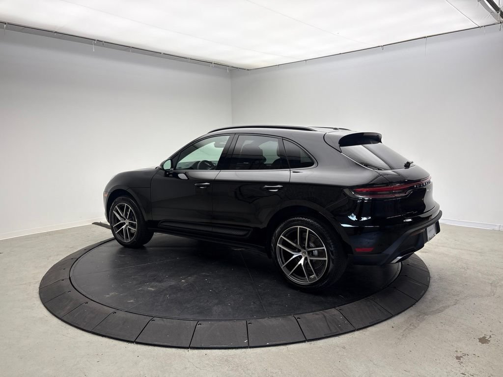 New 2026 Porsche Macan AWD/4WD image 3