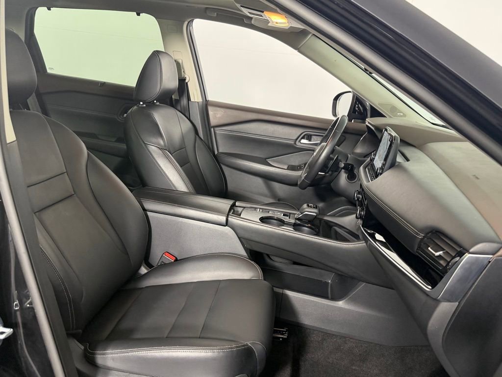 Used 2023 Nissan Rogue SL w/ SL Premium Package FWD image 30