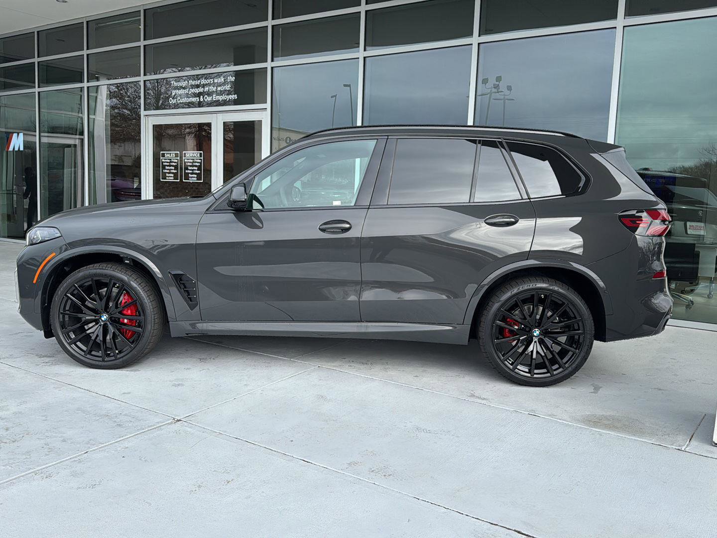 New 2026 BMW X5 sDrive40i w/ Executive Package image 3