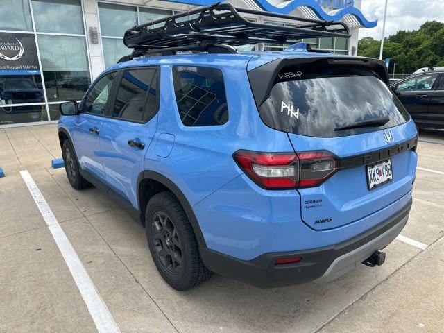 Certified 2025 Honda Pilot TrailSport image 4