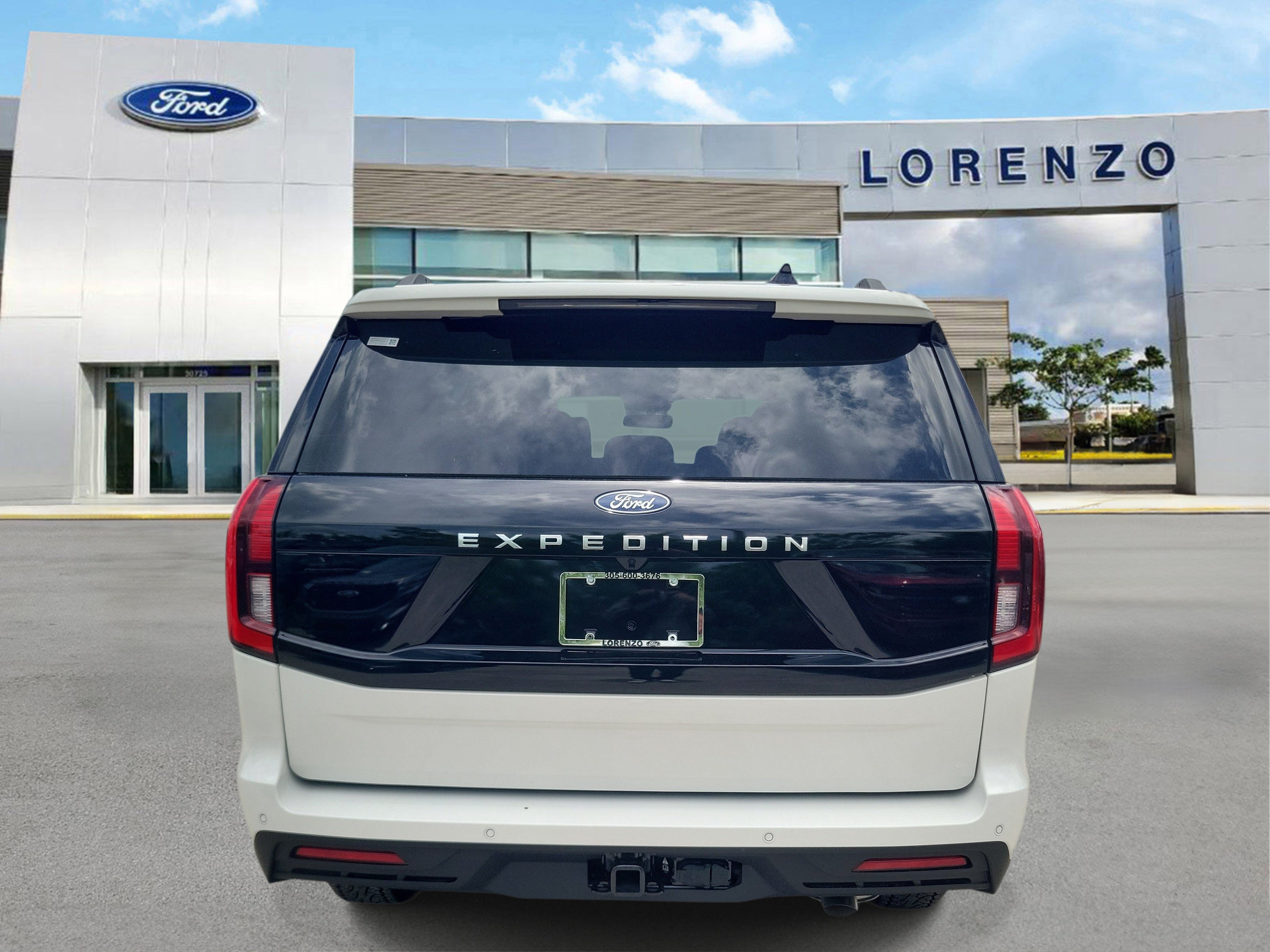 New 2027 Ford Expedition Active RWD image 5