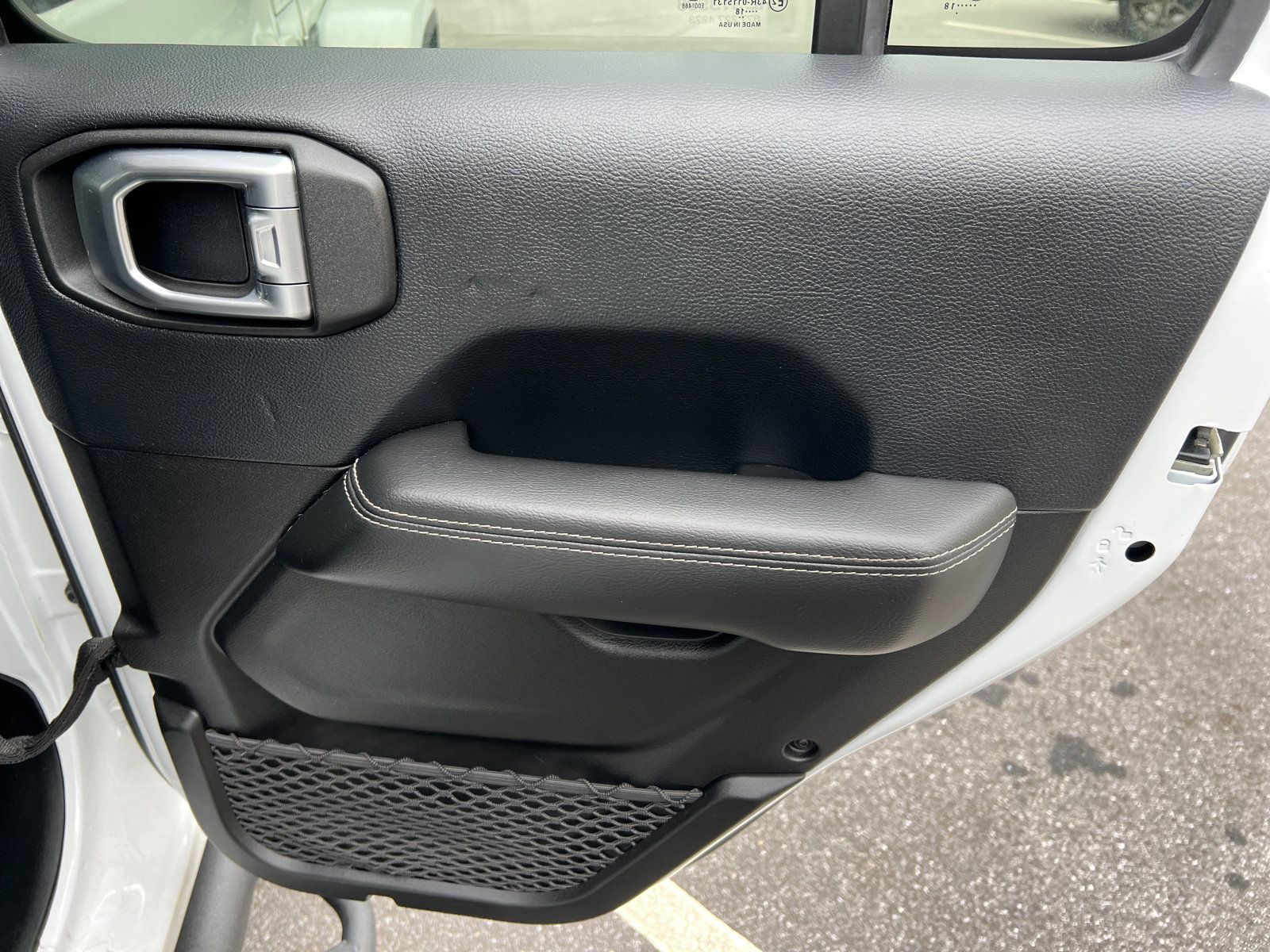 Used 2018 Jeep Wrangler Unlimited Sahara w/ LED Lighting Group image 16