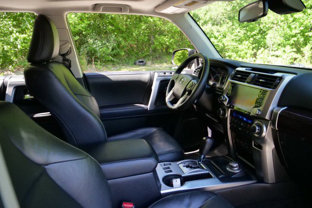 Used 2021 Toyota 4Runner Limited AWD/4WD image 40