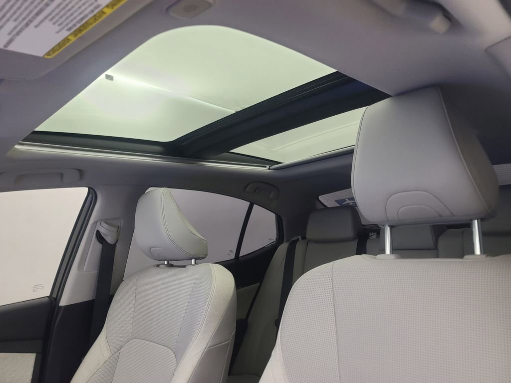 Used 2025 Toyota Camry XSE image 39