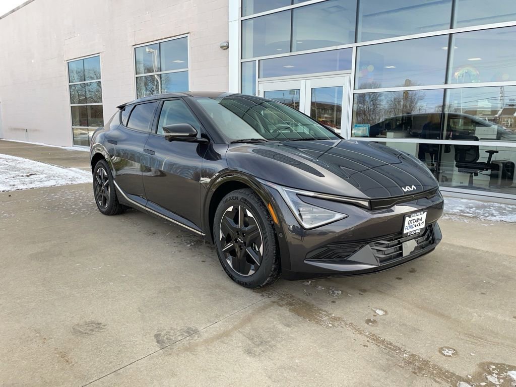 New 2025 Kia EV6 Wind image 1