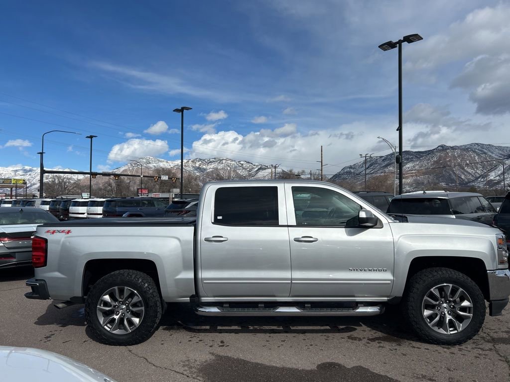 Used 2017 Chevrolet Silverado 1500 LT w/ All Star Edition image 4