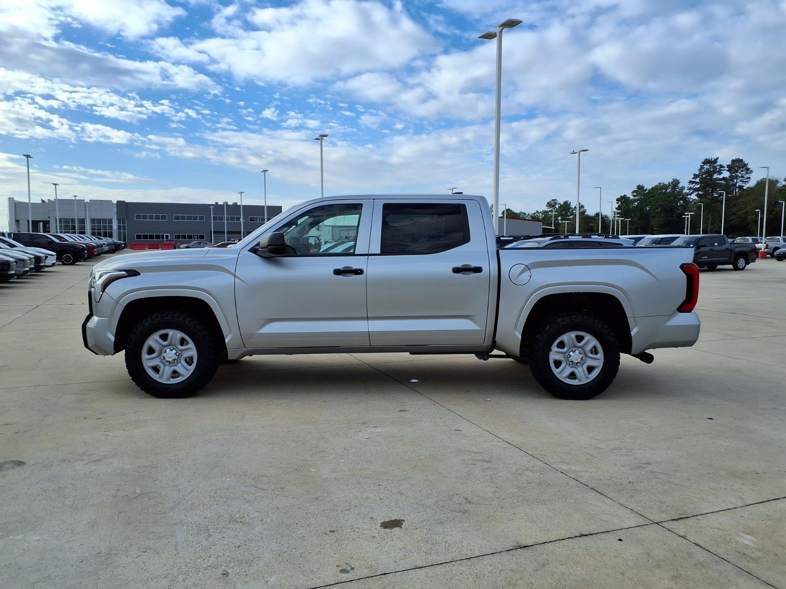 Used 2024 Toyota Tundra SR w/ SR Tow Package AWD/4WD image 8