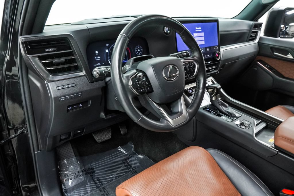Used 2024 Lexus GX 550 w/ Accessory Package (2T) AWD/4WD image 20