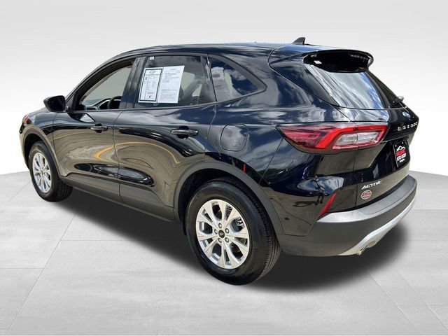 Used 2025 Ford Escape Active AWD/4WD image 4