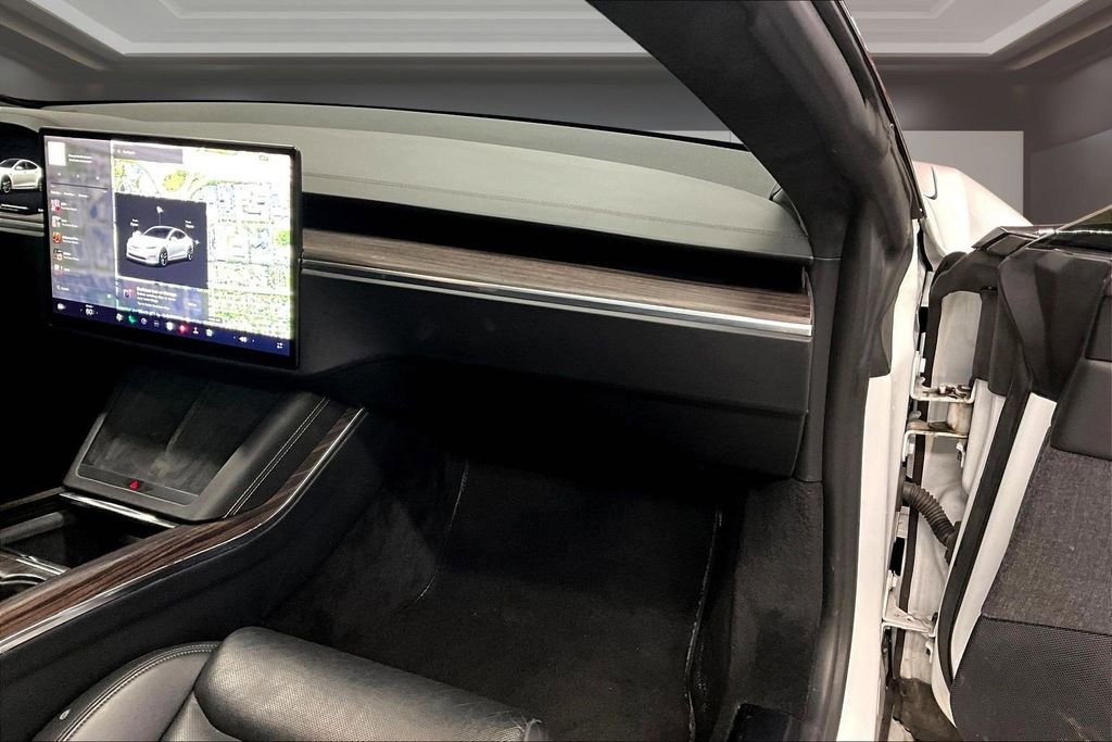 Used 2022 Tesla Model S AWD/4WD image 26
