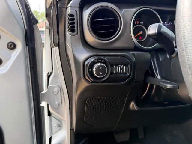 Used 2022 Jeep Gladiator Sport image 23