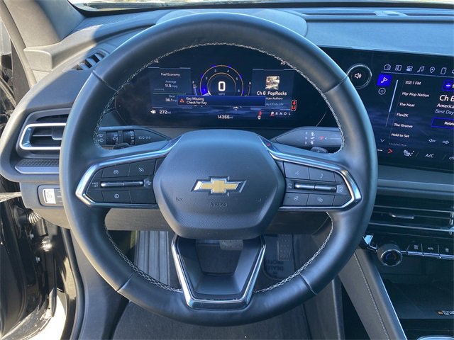 Certified 2025 Chevrolet Traverse LT image 40