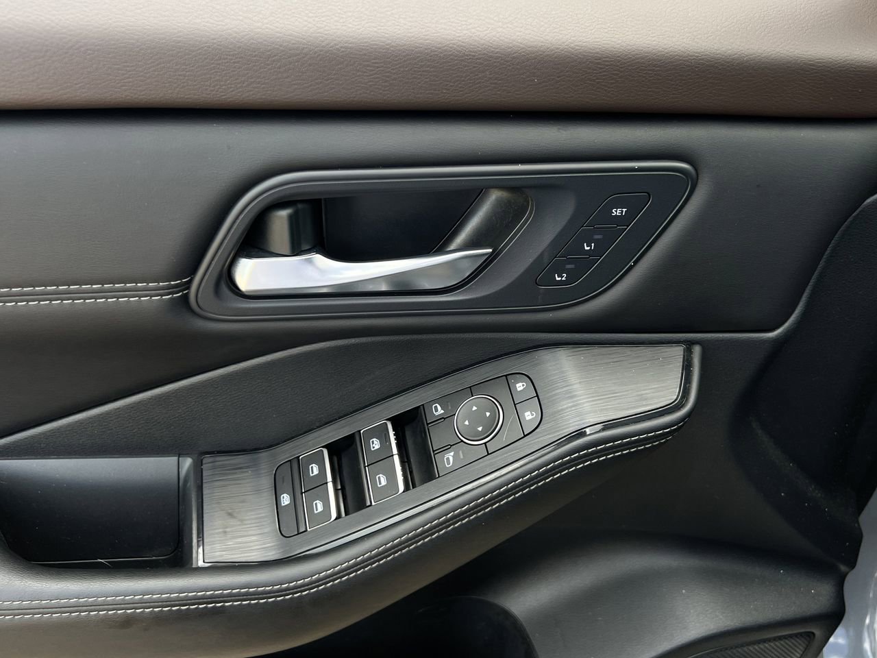 Certified 2023 Nissan Rogue SL w/ SL Premium Package image 23