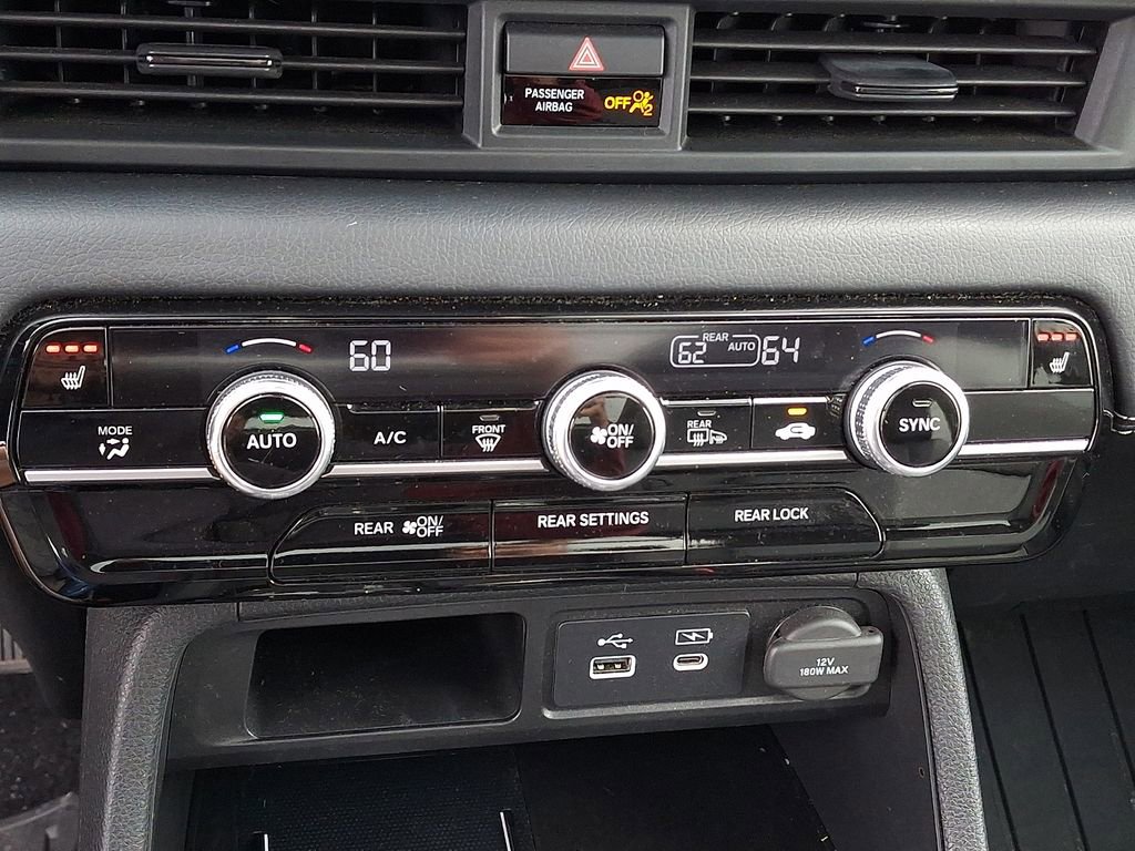 Used 2023 Honda Pilot Touring image 15