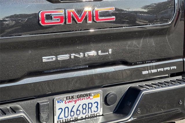 Used 2023 GMC Sierra 3500 Denali w/ Denali Black Diamond Edition image 53