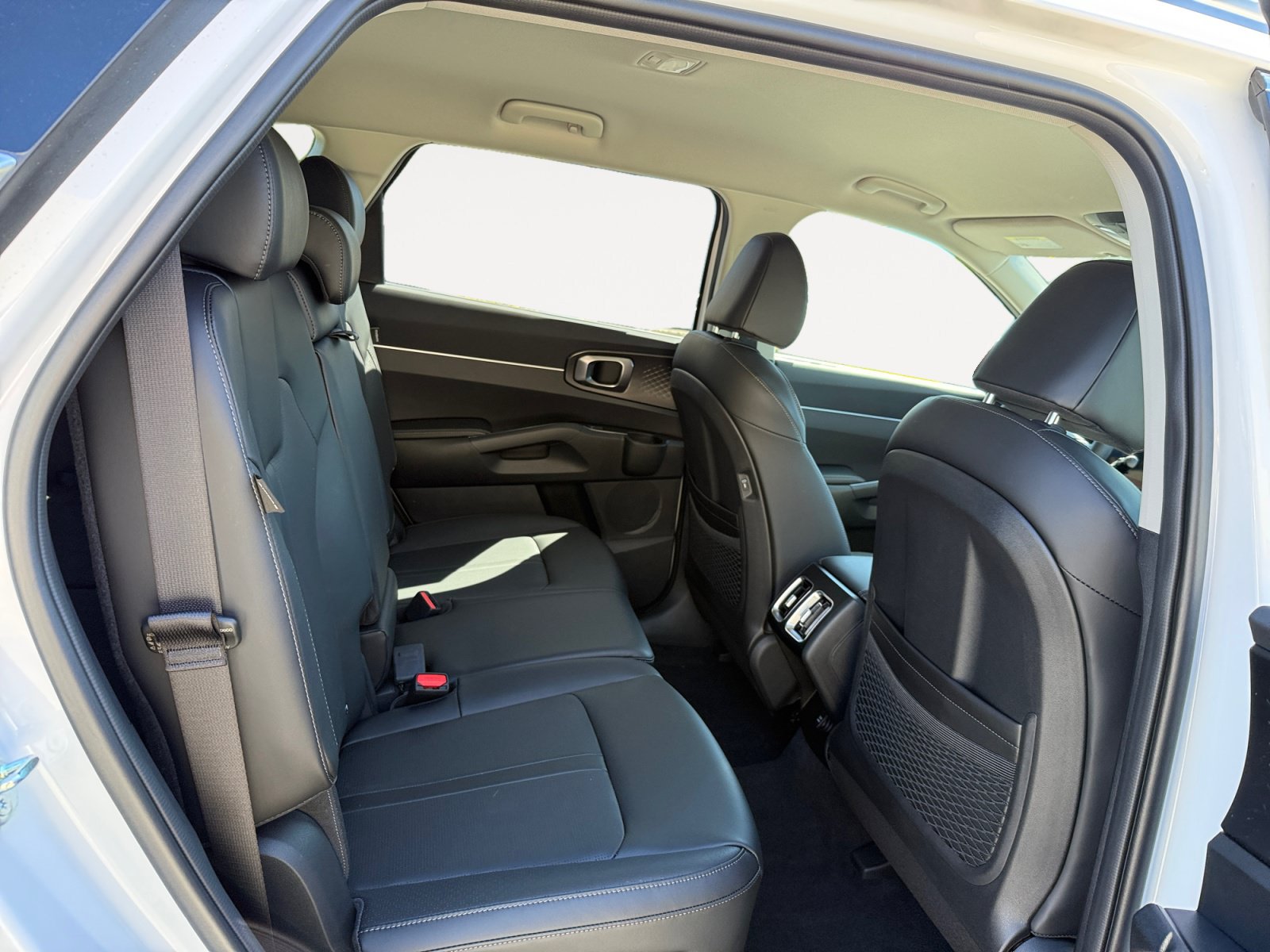 New 2026 Kia Sorento S FWD image 18