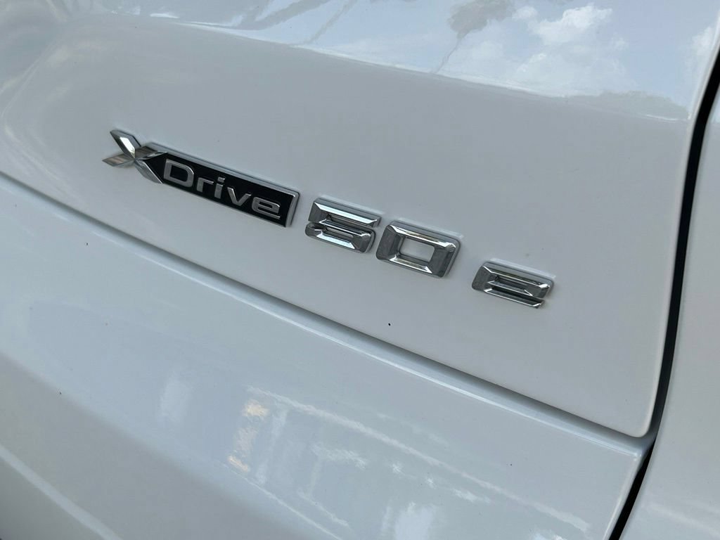 Used 2025 BMW X5 xDrive50e AWD/4WD image 42