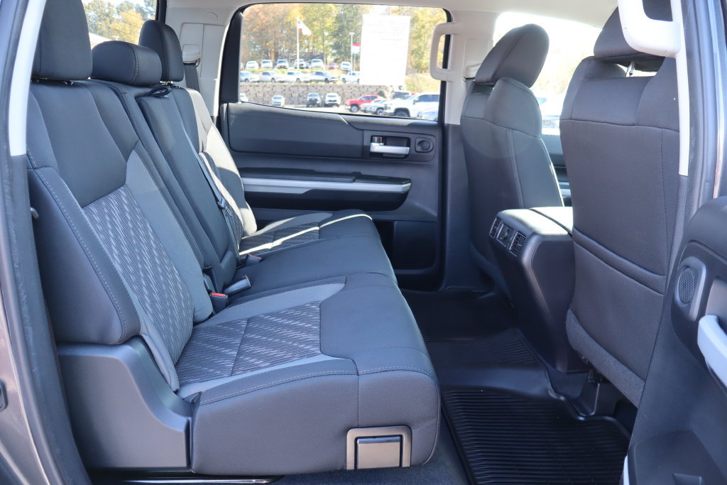 Used 2020 Toyota Tundra SR5 w/ SR5 Upgrade Package AWD/4WD image 23