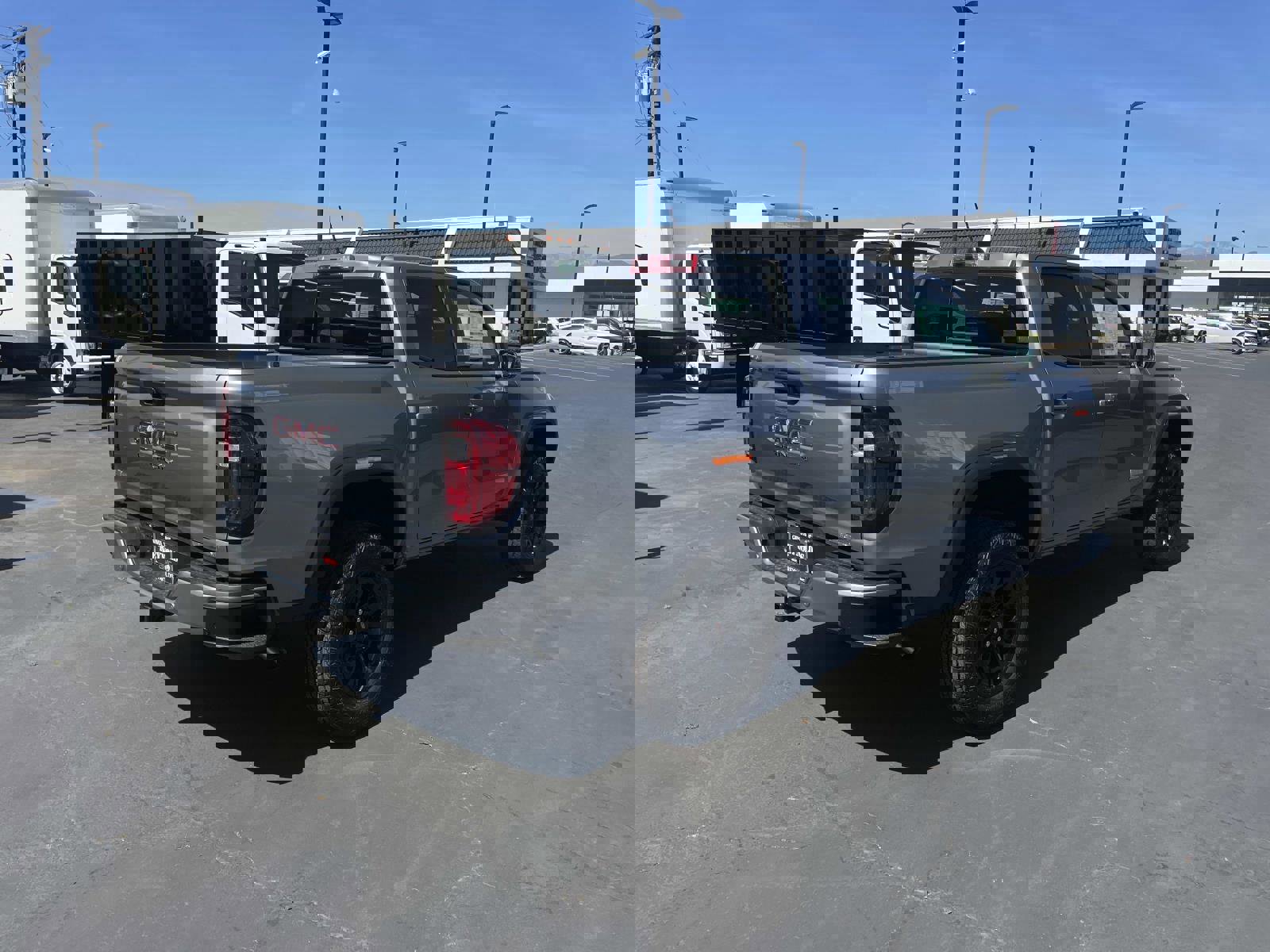 New 2026 GMC Canyon Elevation image 5