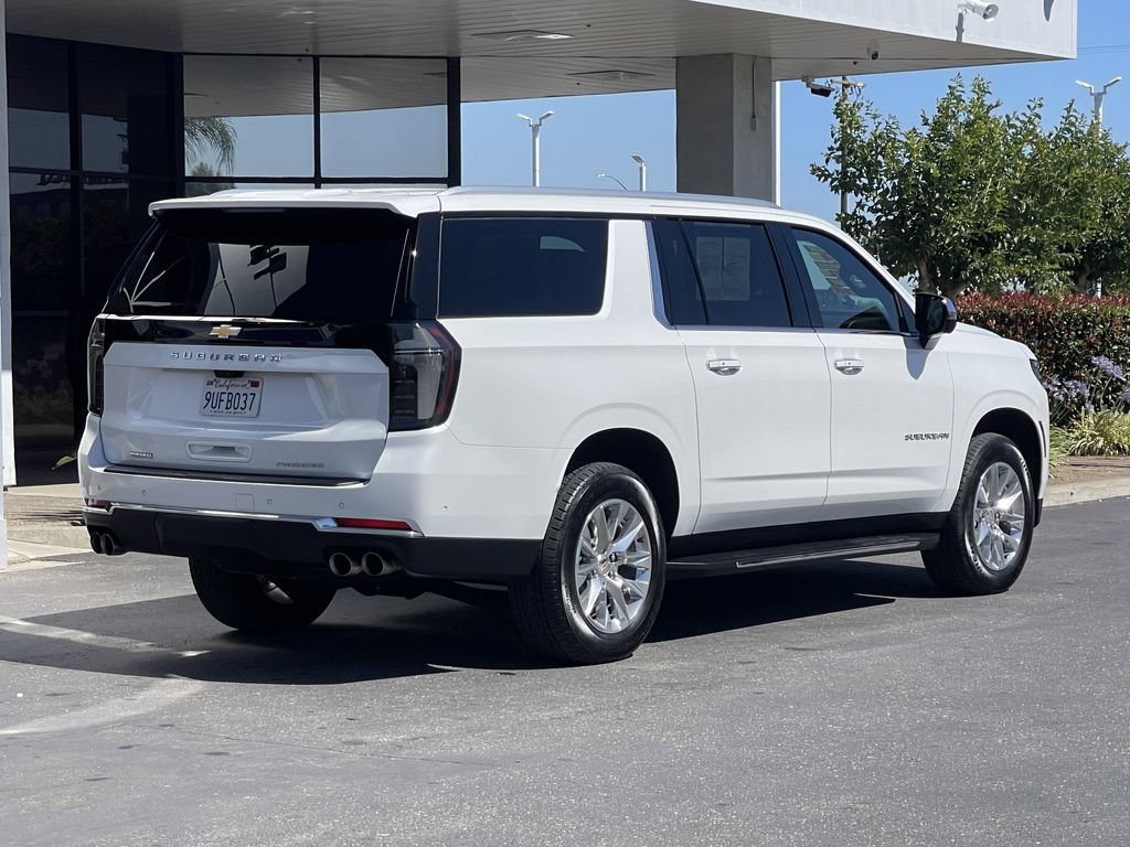 Used 2025 Chevrolet Suburban Premier AWD/4WD image 6