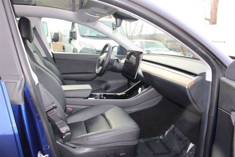 Used 2020 Tesla Model Y Long Range image 13