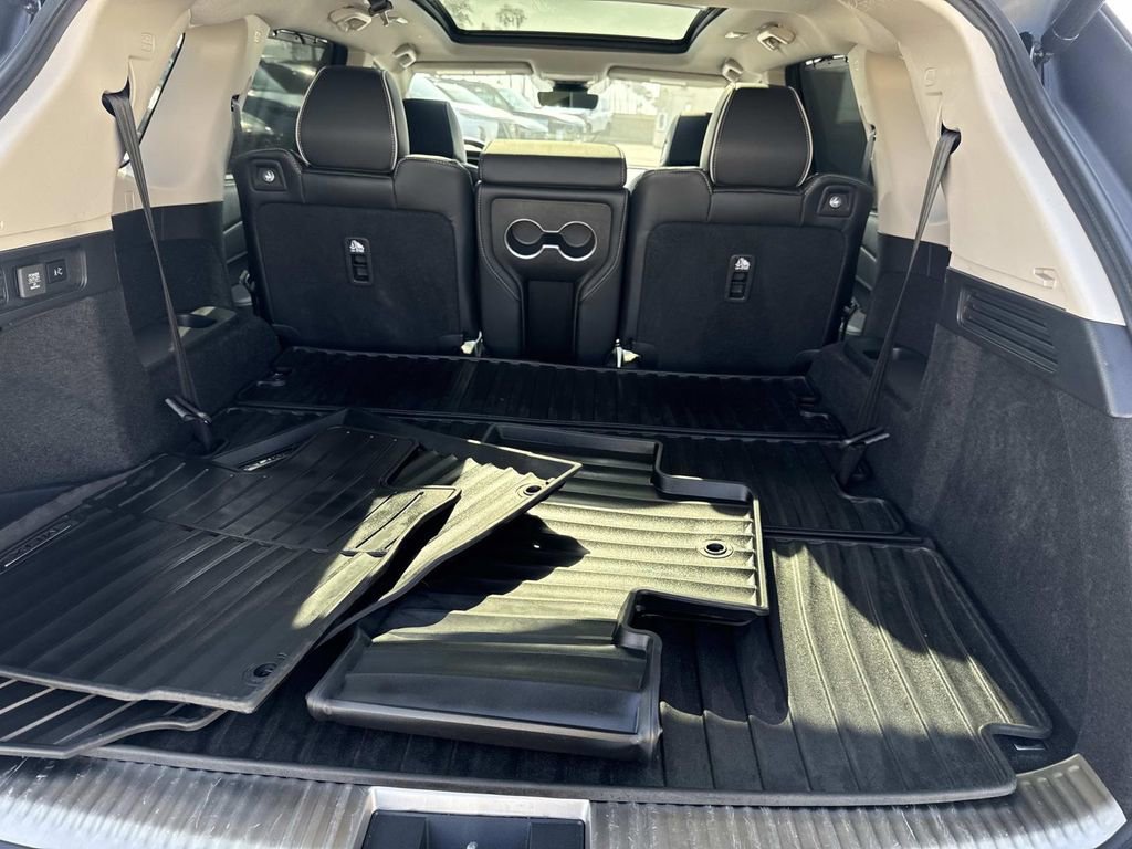 Used 2023 Acura MDX SH-AWD w/ Advance Package image 6