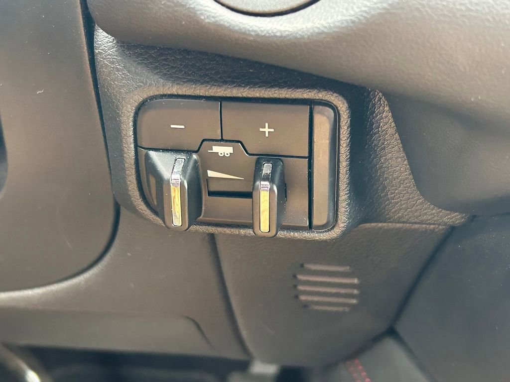 Used 2024 Dodge Durango GT image 35