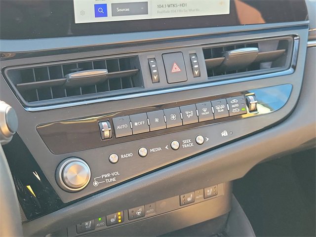 Used 2024 Lexus ES 350 w/ Premium Package image 21