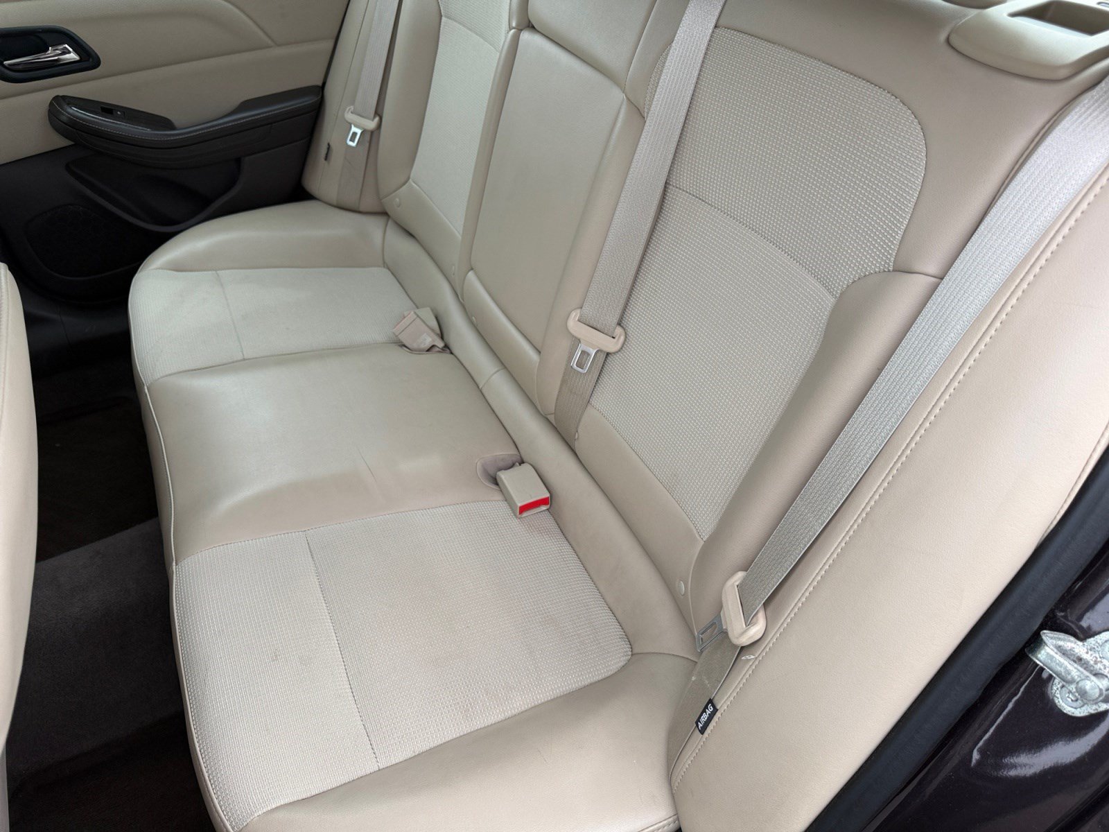 Used 2015 Chevrolet Malibu LT FWD image 17