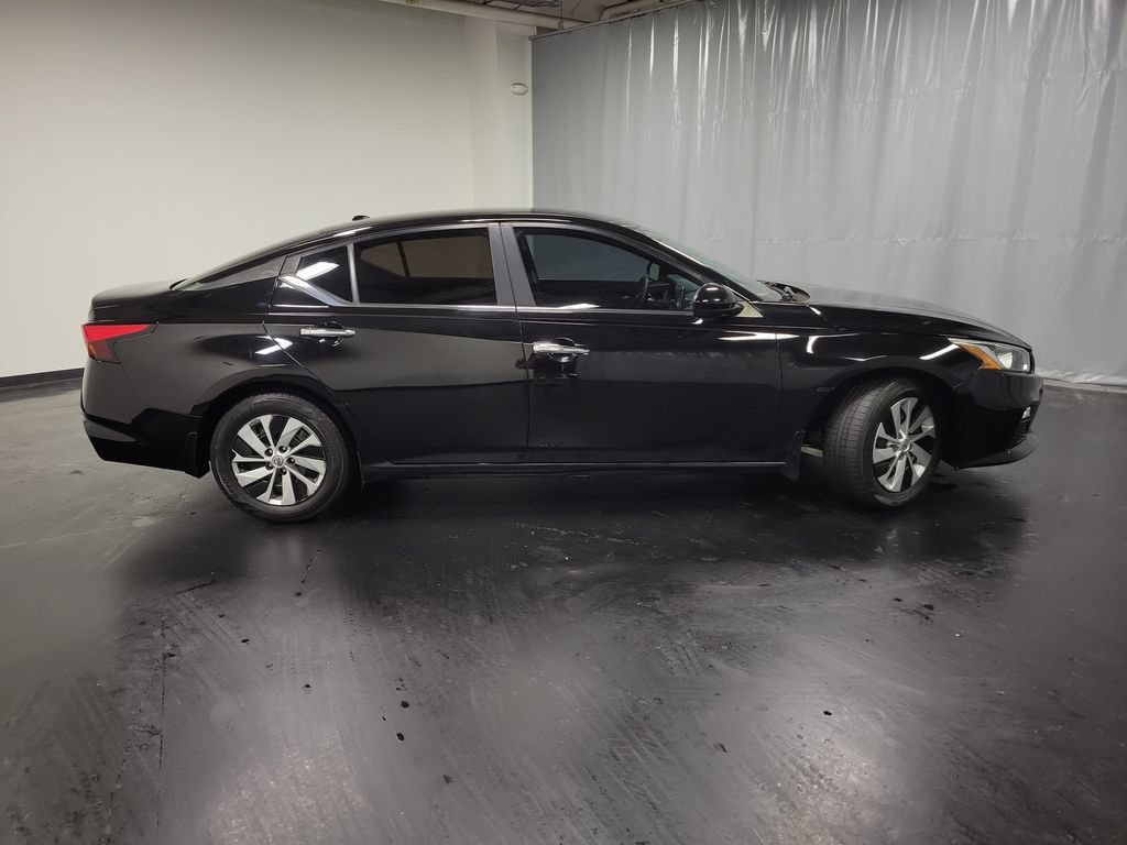 Used 2019 Nissan Altima 2.5 S FWD image 9
