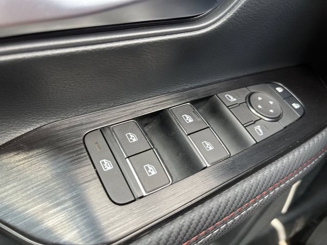 Used 2025 Nissan Kicks SR AWD/4WD image 27