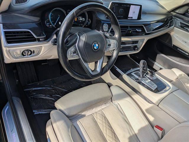 Used 2016 BMW 750Li xDrive AWD/4WD image 10