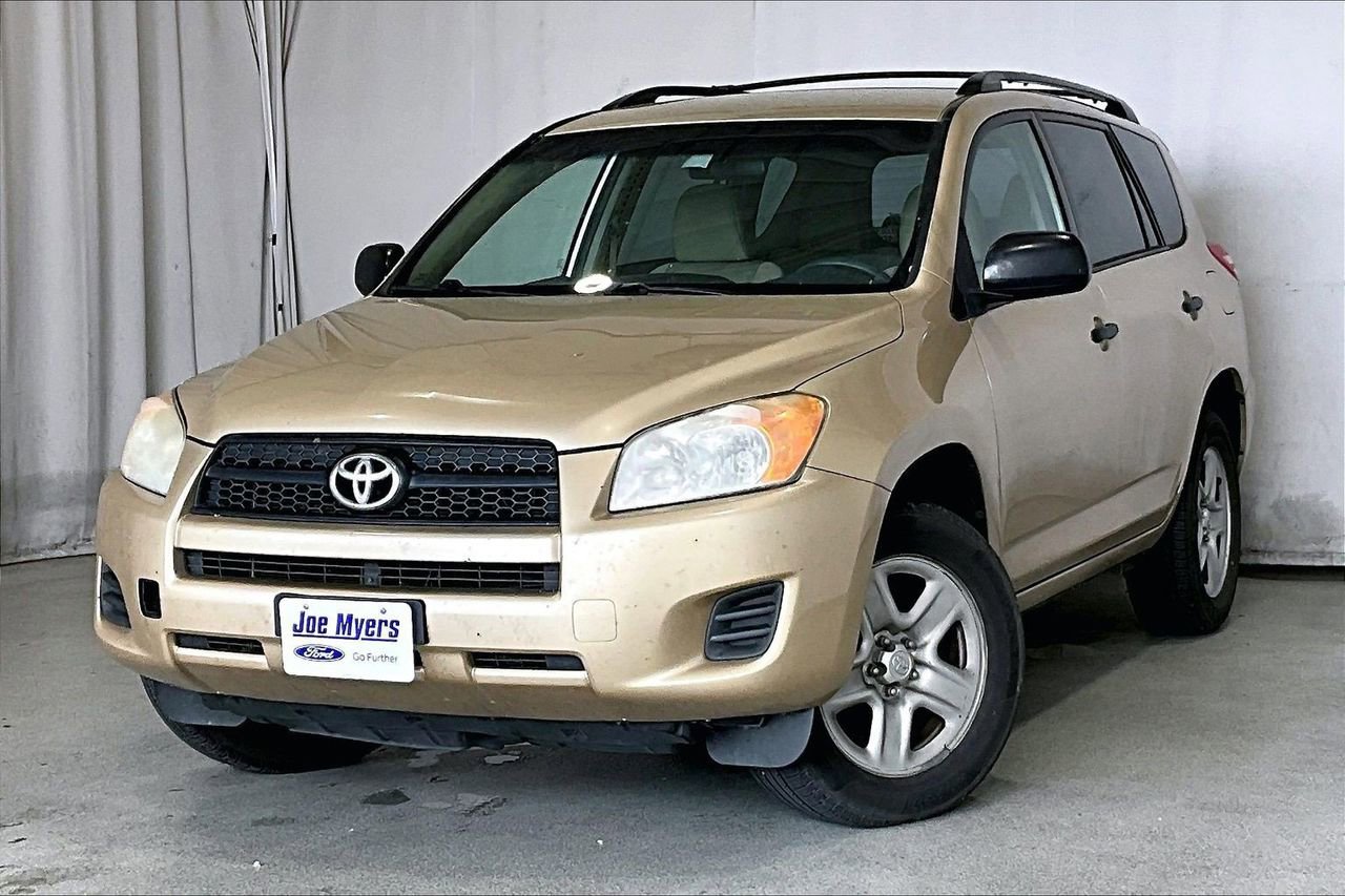 Used 2012 Toyota RAV4 FWD w/ Value Pkg image 2