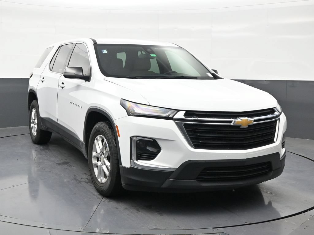 Used 2023 Chevrolet Traverse LS FWD image 7