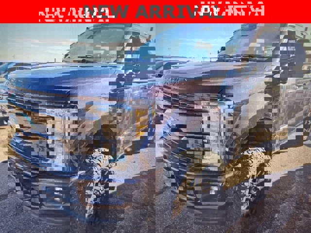 Used 2019 Ford F250 Lariat w/ Lariat Ultimate Package image 3