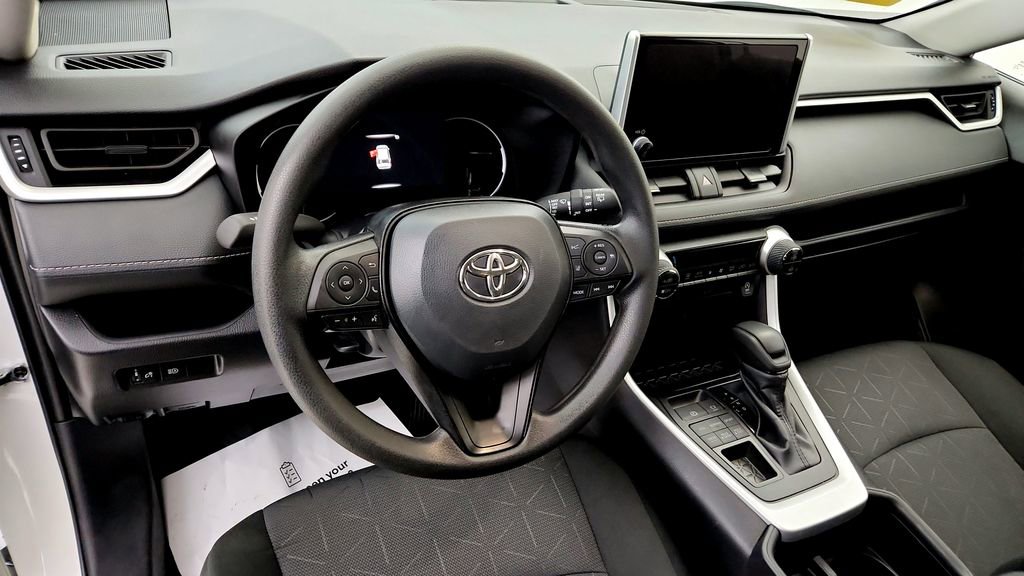 Certified 2025 Toyota RAV4 XLE AWD/4WD image 24