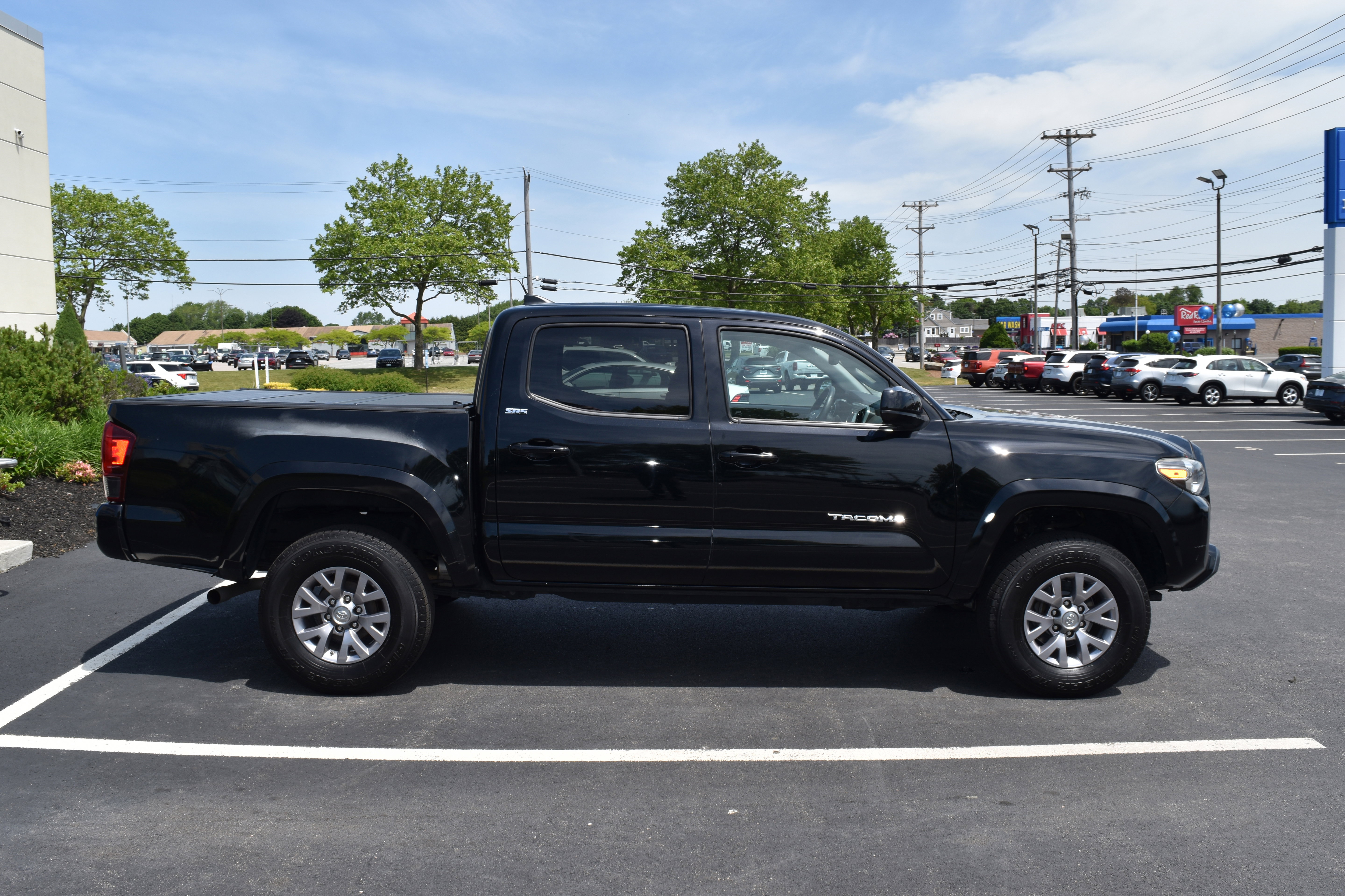 Used 2018 Toyota Tacoma SR5 RWD image 7