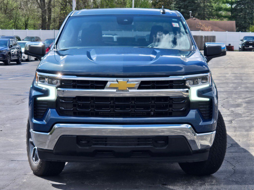 Certified 2024 Chevrolet Silverado 1500 LT AWD/4WD image 4